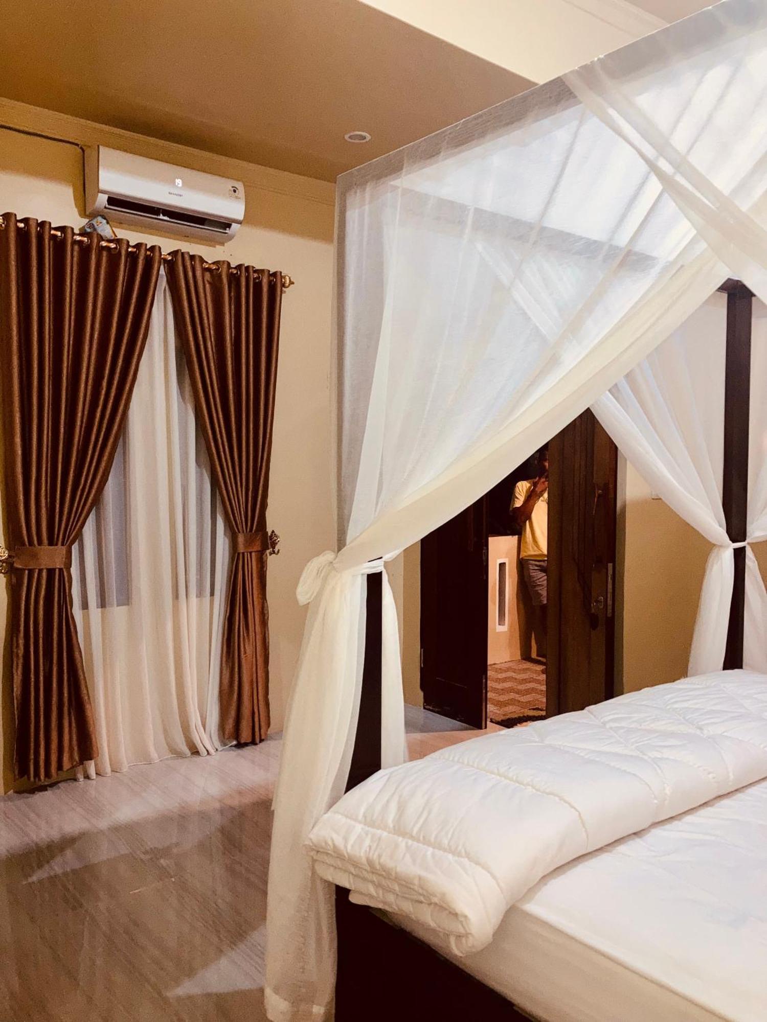 R5 Keramba Inn Bukit Lawang Zewnętrze zdjęcie